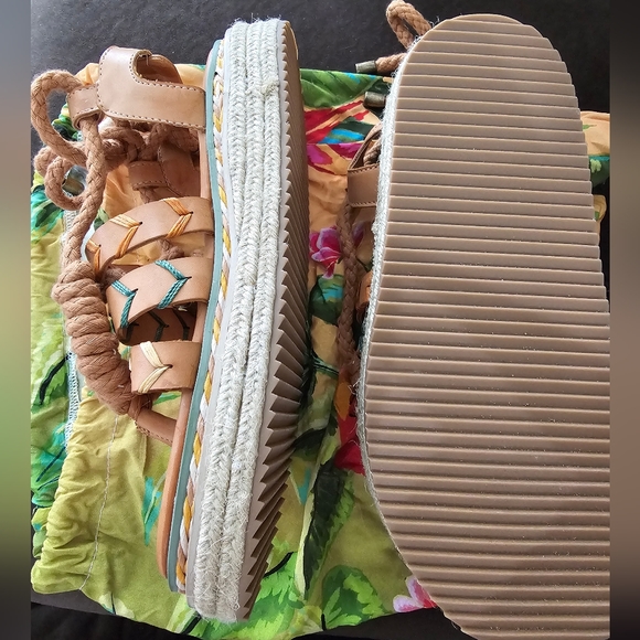 FARM RIO Sand Rope Tie platform sandals - Picture 2 of 11